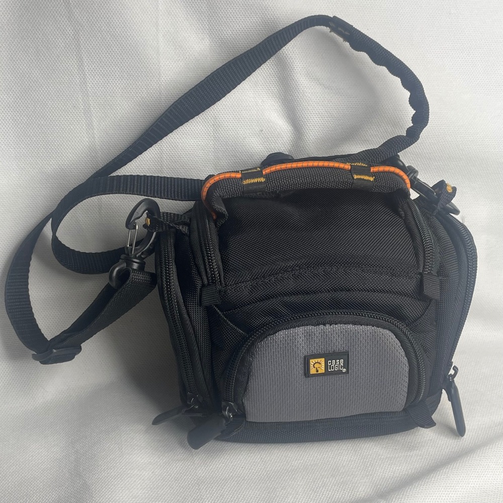 Case Logic SLCC-1 Camera Case Nylon Safely Holder Compact Digital Camcorder Bag